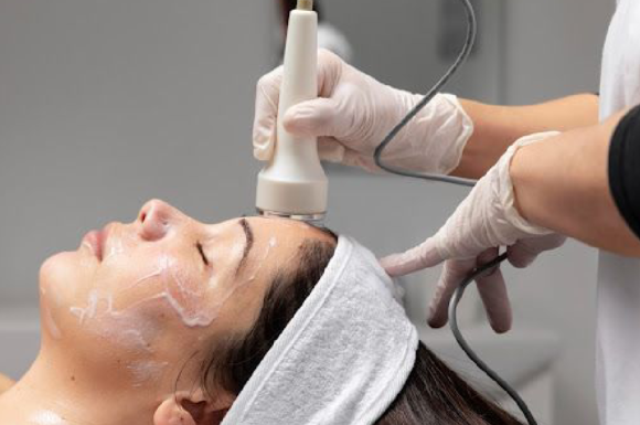 Invasive vs. Non-Invasive Procedures. Which Career Path Is Right for You?